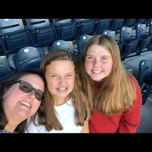 Meet your Posher, Sundy